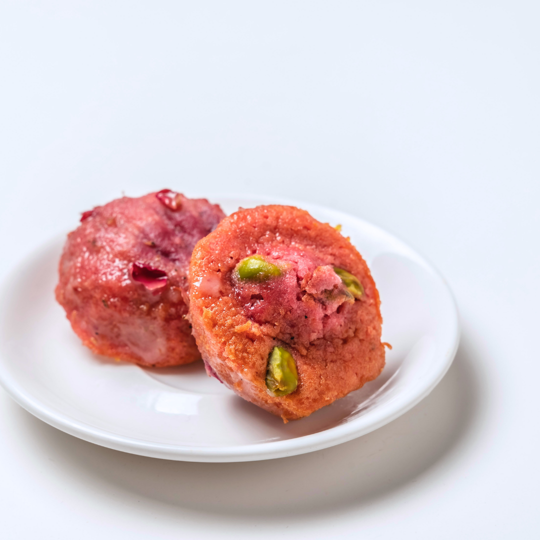 Delicious Madeleine Pastries in Various Flavors - Buy Now