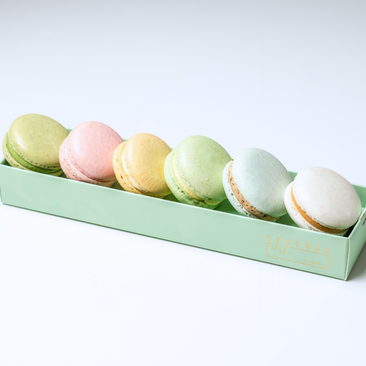 Mix 6 Macaron Dessert Box