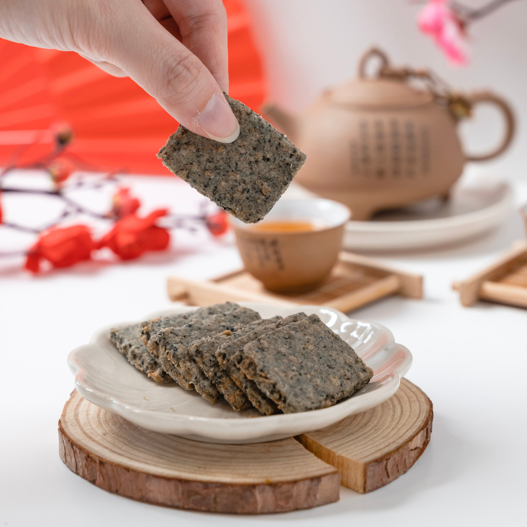 Black Sesame Oat Sablé Cookie